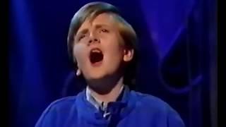 Aled Jones - Walking in the Air