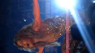 Jennifer Lopez - Dance Again breakdown+finale live @ Bologna DA World Tour (video by Diana Sc8)