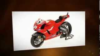 Ducati Desmosedici Nicky Hayden (2010) Moto GP Minichamps 122100069 - 1:12