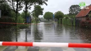 (VIDEO) Wateroverlast #Nieuwendijk Dorp tijdelijk slecht bereikbaar door heftige regenval.