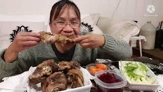 :Crunchy crispy pata for my dinner w/ veges:Irie BaconsTv New zealand subscribe my chanel please: