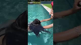 Mom does last to breathe challenge in the pool #shorts