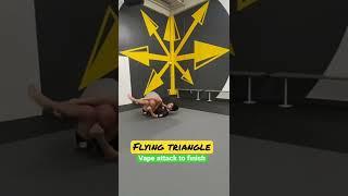 #flyingtriangle #trianglechoke #vape #vapeclouds #jiujitsu #bjj #grappling #wrestling #highrollerz