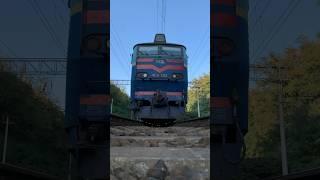 ЧС8-012 та привітна бригада #поїзд #train #railway #залізниця #укрзалізниця #локомотив #чс8