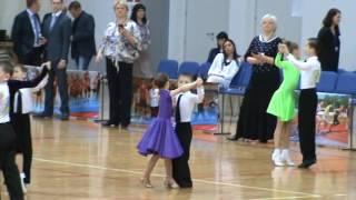 Очаровательная  пара. Танцы(A charming pair. Dancing )