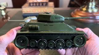 Военная игрушка ГДР танк Т-34 / East Germany tin Soviet tank