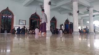 Suasana sehabis sholat Dzuhur di Kaliwungu Kendal jateng