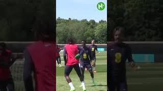 Eberechi Eze SKINS Bukayo Saka in England training!