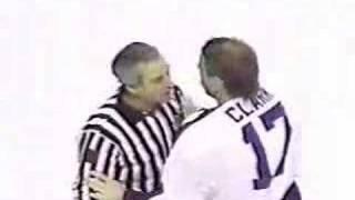 1989 Wendel Clark vs Slava Fetisov Hockey Fight Round 1