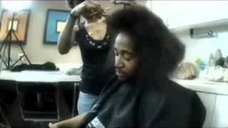 Omarion Kuts His Hair!!!