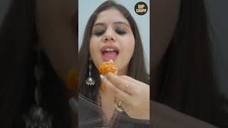 Momos with red chutney
