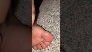 smelling my filipina step-mom’s sleepy feet ️#shorts #feet #foot #filipina #toes #2025 #smelly