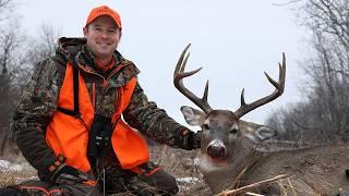 Hunting Big Whitetail Bucks in Manitoba | Canada in the Rough