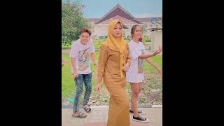 tik tok goyang pantat 