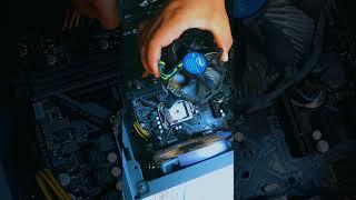 replacing new thermal paste #repairs #pcrepairs #pctroubleshooting