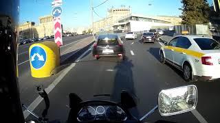 Sym Maxsym 400 in Moscow Traffic. ("Dr. Pulley" 14 grams).