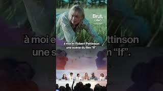 Jennifer Lawrence raconte son 1er jour de tournage où elle a dû se mettre nue avec Robert Pattinson.