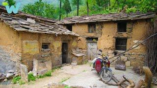 Having failed in business, single man renovates a rotten wooden house to make a living