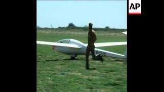 SYND 24-1-74 START OF WORLD GLIDING CHAMPIONSHIP IN AUSTRALIA