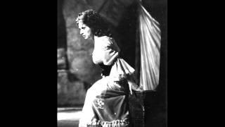 Blagovesta Karnobatlova-Dobreva sings Nedda aria from Leoncavallo's Pagliacci