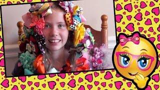 Woah! All those bows! Human hairbow holders! 