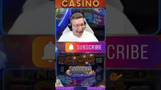 Казино не отпускает заносами ХАЙПОВОЗ  #slot #casinogames #slots #bigwin #casino #casinos   #jackpot