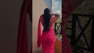 woman with stunning curves dancing in saree️ #sareedanceperformance #sareedancing  #danceshorts