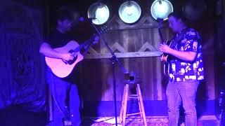 Amazing Guitar Duel at Open Mic 04.10.18