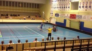 Jonta Sundberg klipper en straff i ribban. IBF Borlänge - Alunda 4/12 2011
