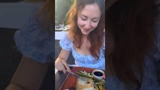 The most hilarious way to eat fish рыбка