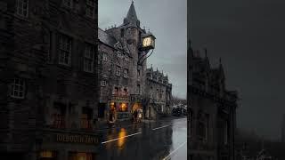 Things to do in Edinburgh: visit Old Town: Edinburgh Castle, Royal Mile, explore closes