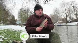 Winter Chub fishing in the snow with Mark Barrett (video 81)