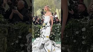 Gigi’s met gala look #ytshorts #fashion #model #metgala #style