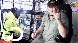 Veteran Captain Gets Revenge On The Cornelia Marie Crew | NEW Deadliest Catch