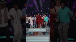 Karishma Ma'am ke sath Dance.  #aniketchauhanvlogs #funny #indiasbestdancer