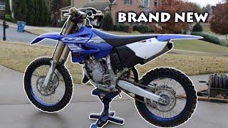 MY NEW 2019 Yamaha YZ125 2 STROKE DIRT BIKE + SOUND & REVVING