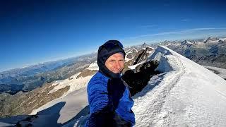 Lyskamm vetta orientale e Cristo delle Vette  Monte Rosa da Rif  Mantova