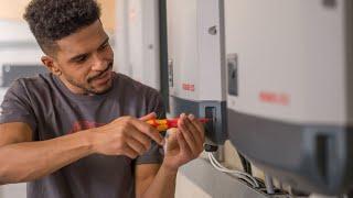 How-To Video: Using The Fronius Solar Creator for Simple String Design (CA)