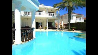 Seafront luxury villa in Larnaca