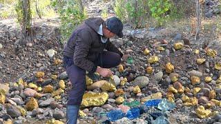 Found Gold and Signs Diamonds! ( River No. 1 Explored for Treasure)