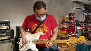 Aman Sabran Trying Fender Jimi Hendrix Strat