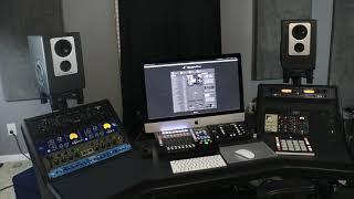 Barefoot Footprint 02 review - the search for new monitors is over!