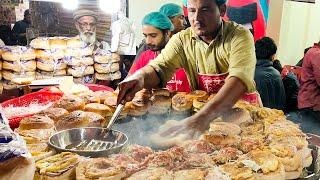 Special Egg Shami Burger | Super Fast Cooking Skills | Egg Anda Bun Kabab at Street Food of Karachi