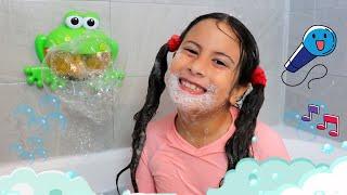 La canción del baño  Canciones infantiles | Bath Song