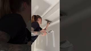 Coating a bulkhead! #drywall #taping #construction #diy