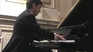 Konstantin Lapshin plays Rachmaninov Etude in e- flat minor op 39 no 5