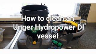 How to clean an Unger Hydropower DI vessel Water fed pole window cleaning #wfp