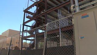 UNM art students say fumes from construction causing health concerns