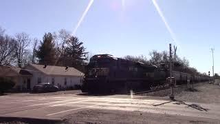 NORFOLK SOUTHERN GE ES40DC GEVO Northbound Grain Train