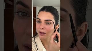 Kendall Jenner: nos explica cómo conseguir unas cejas perfectas